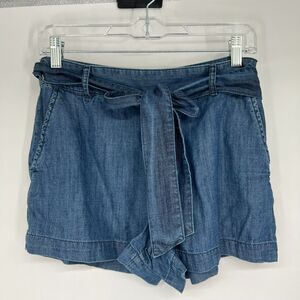 NWT Draper James Chambray Shorts 6 Blue Medium Wash Belted Pockets Casual
